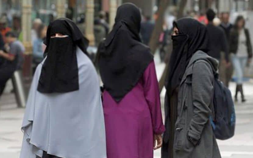 Danimarka Peçeyi Yasakladı; Cezalar Başladı!
