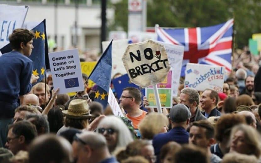 İngiliz Parlamentosu Brexit Anlaşmasını Reddetti