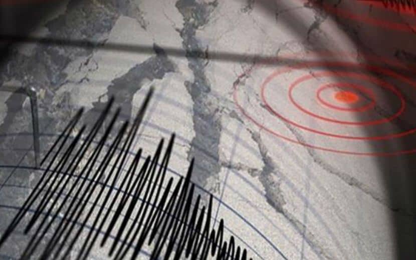 Endonezya’da Tsunami Alarmı Verildi