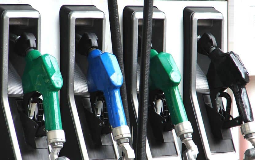 Benzine İndirim Motorine Zam
