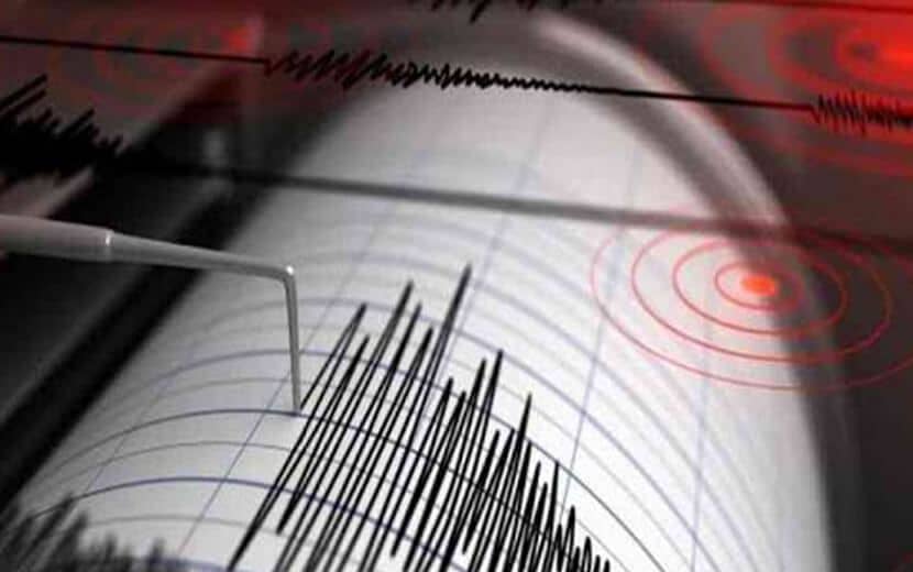 İzmir’de 5,1 Büyüklüğünde Deprem
