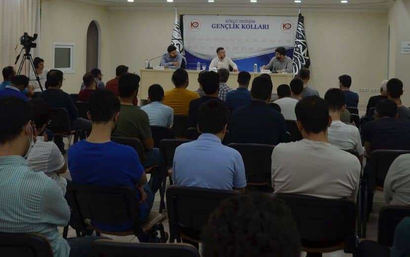 KD Gençlik Kolları’ndan Panel: ‘İnançsız Gençlik’ Proje mi Realite mi?