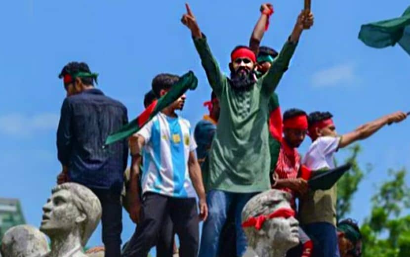 Bangladeş Başbakanı Şeyh Hasina Görevinden İstifa Ederek Ülkeyi Terk Etti