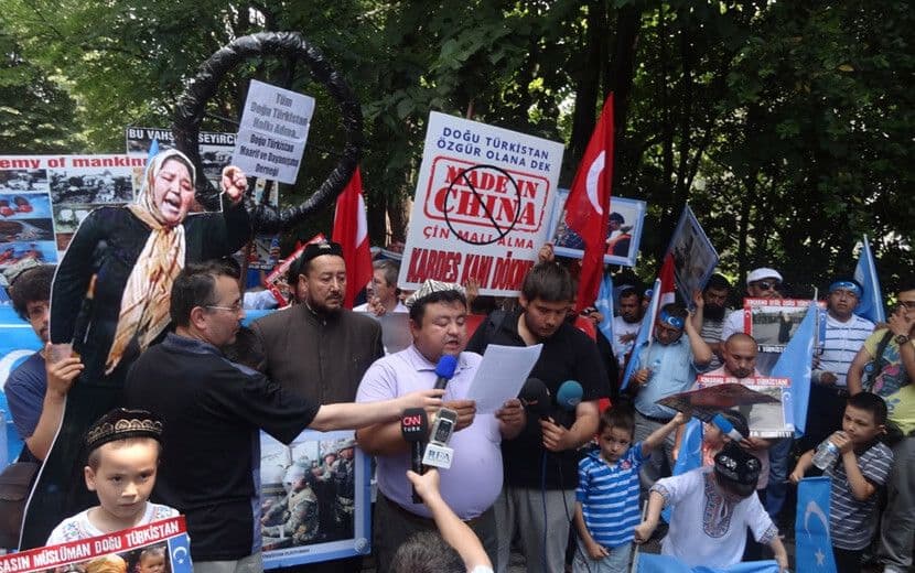 İstanbul’da Urumçi Protestosu: “Türkiye Uyuma Kardeşine Sahip Çık”