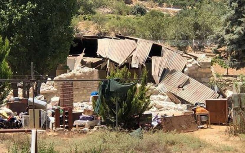 “İsrail” Önce Darp Etti Sonra Yıktı