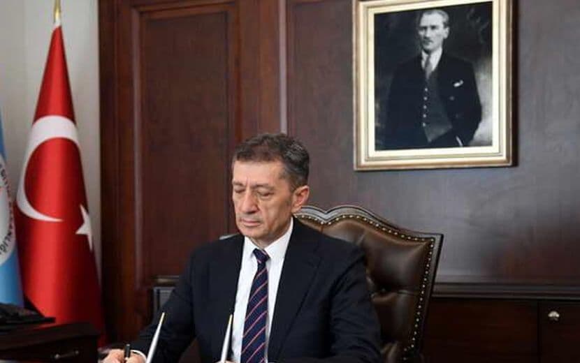 Milli Bayramlar Ve Atatürkçülük Okullara Geri Döndü