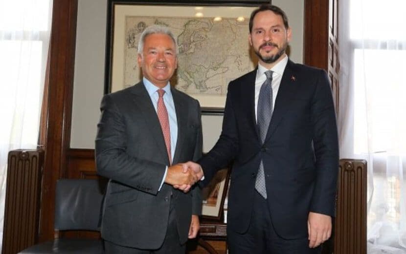 Bakan Albayrak Londra’da Finans Yöneticileri İle Görüştü