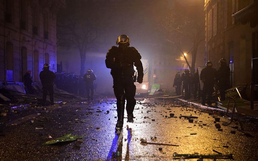 Fransa’da Cumartesi Korkusu