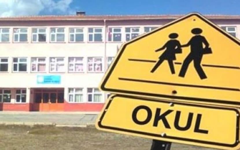 Okul Dövüş Kulübü Oldu