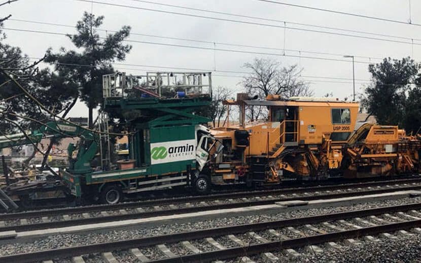 İstanbul’da Tren Kazası: 3 Yaralı