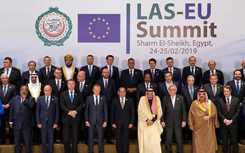 “Demokrasi”nin Gerçek Yüzü: Sisi’yi Kutsadılar