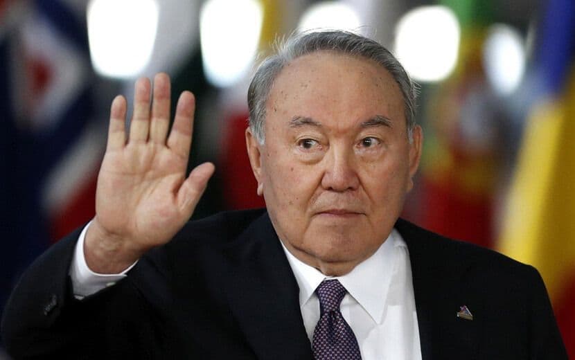 Kazakistan Devlet Başkanı Nazarbayev İstifa Etti