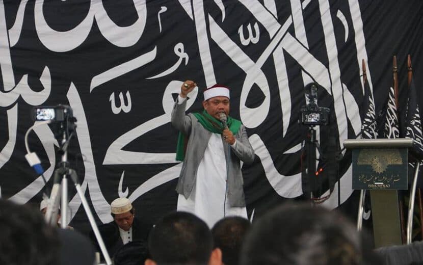 Hizb-ut Tahrir Endonezya Recep Ayında “Hilafetin Farziyetini” Hatırlatıyor