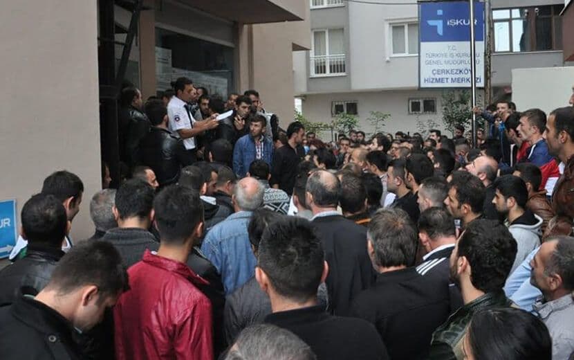 İşsizlik Kamburu Büyüyor
