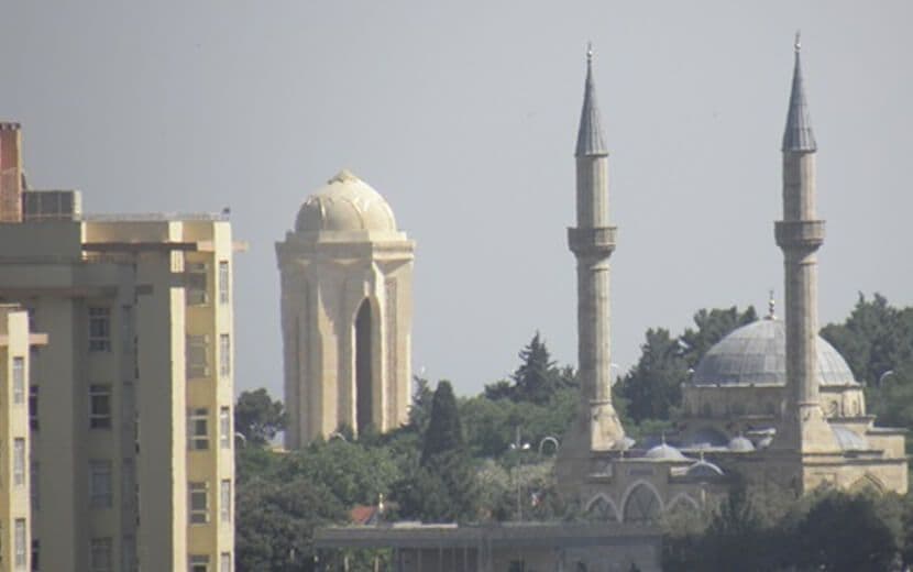 Azerbaycan’dan Skandal Karar: Hoparlörle Ezan Yasaklandı!