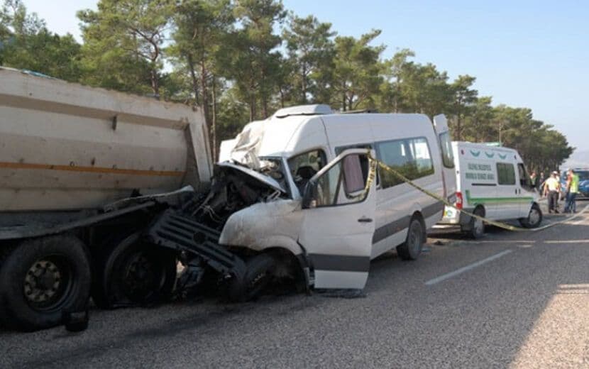 Mersin’deki Kazada İki Rus Mühendis Öldü