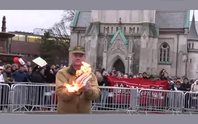 Norveç’te Rezalet: Kur’an-ı Kerim Yakıldı!