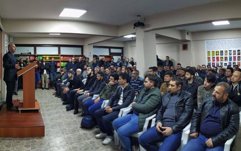 "En Doğru ve İdeal Siyasi Sistem Hilafet"