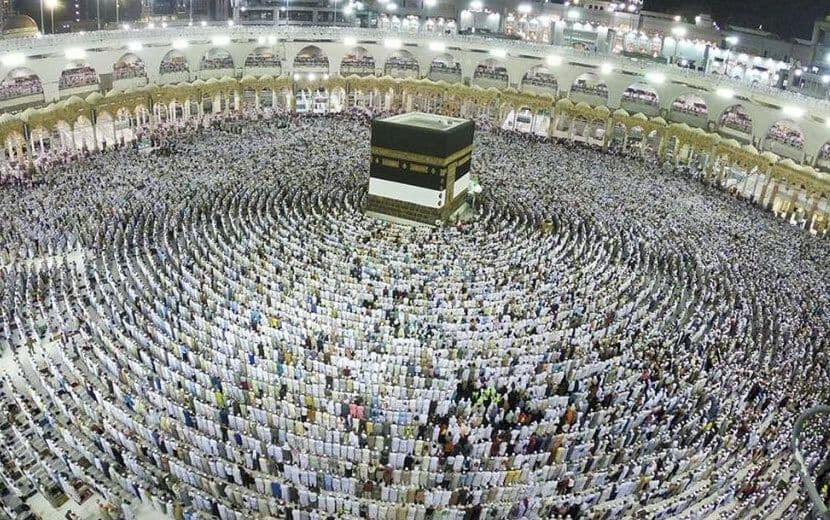 Koronavirüs: Umre Ziyaretleri Askıya Alındı