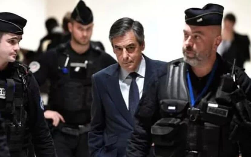 Fransa Eski Başbakanına ‘Dolandırıcılıktan’ 5 Yıl Hapis