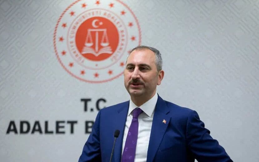 Adalet Bakanı Gül de AYM’yi Hedef Aldı