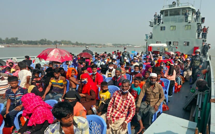 Bangladeş Arakanlıları ’Ölüm Adası’na Gönderiyor!