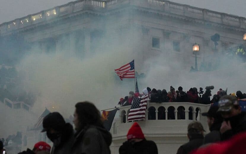 ABD Kongre Binasına “Kanlı Baskın”: 5 Ölü