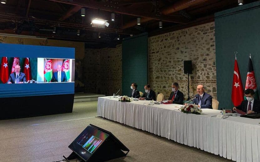 Türkiye, Pakistan ve Afganistan, Taliban’ı Masaya Oturtmaya Çabalıyor