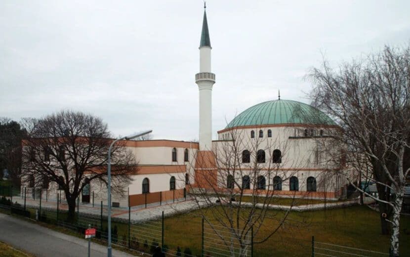 Avusturya Hükûmeti ‘İslam’ı ve Müslümanları’ Hedef Gösterdi!