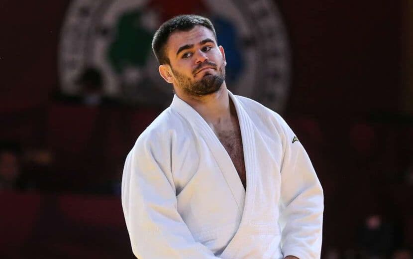 Cezayirli Sporcudan Yöneticilere Ders: “İsrail”i Tanımadı, Olimpiyatlardan Çekildi