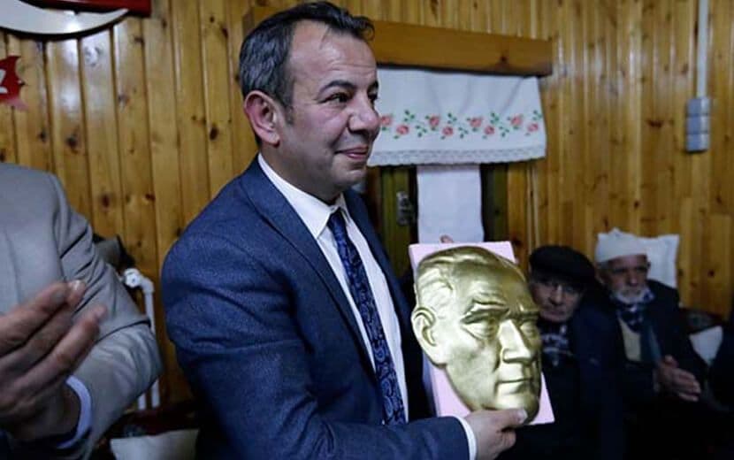 Irkçı Belediye Başkanı Tanju Özcan’a Soruşturma