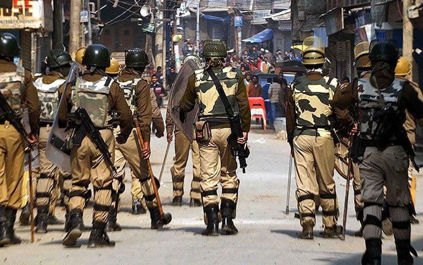 Hindistan, İşgal Ettiği Keşmir’de Pandemi Bahanesiyle Baskı Uyguluyor