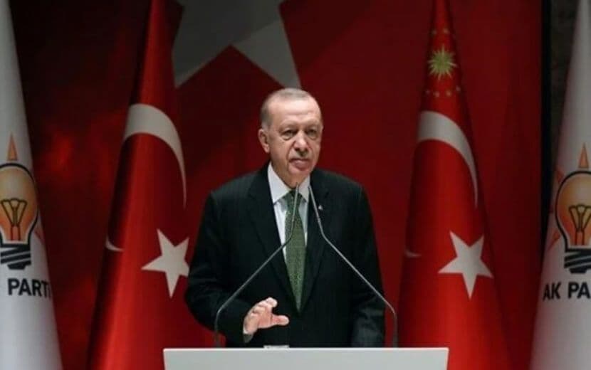 CHP’nin Dayattığı Laikliği Benimsemek “Orta Çağ” Hakaretini Kabul Etmek Değil Midir?