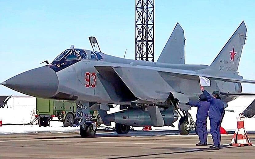 Rusya, Hipersonik Silahlı Savaş Uçaklarını Suriye’ye Gönderdi