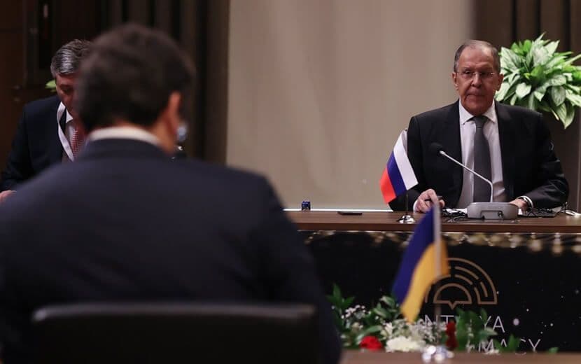 Üçlü Zirve: Lavrov, Savaştan ABD ve Batı’yı Sorumlu Tuttu