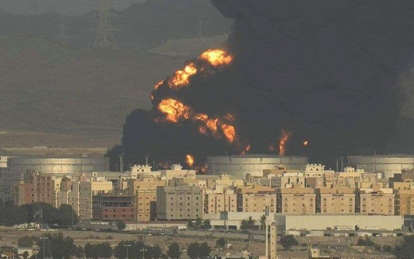 Husiler, Cidde’deki Saudi Aramco Tesislerinİ Vurdu