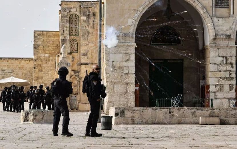 Kınamalarla Cesaretlenen İşgalci Yahudi, Aksa’ya Baskın Düzenledi