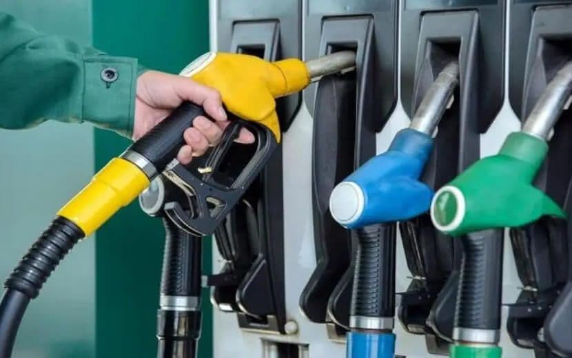 Petroldeki Düşüş Sonrası Akaryakıta İndirim Bekleniyor