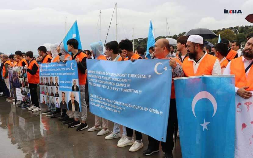 Uygur Halkından Çağrı: “Bize Sahip Çıkın!”