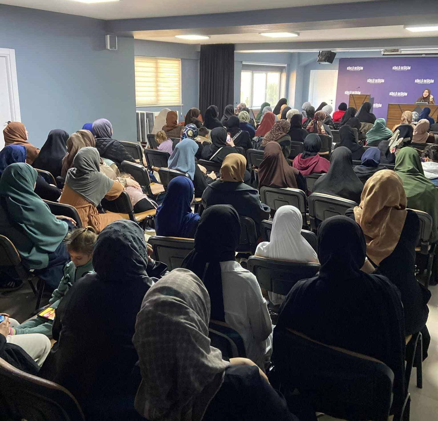 "Ramazan: Ümmet Olma Zamanı" Başlıklı Program - Istanbul