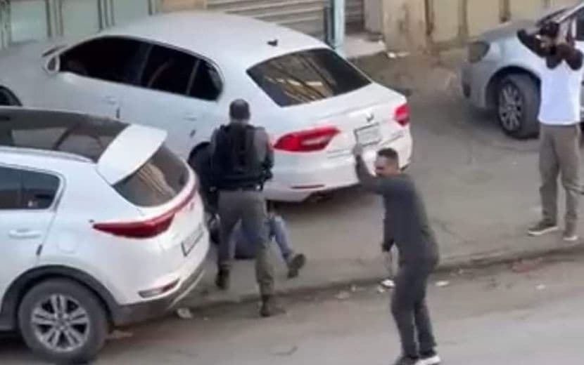 “İsrail” Askeri, Silahsız Filistinli Genci 4 Kurşunla Katletti