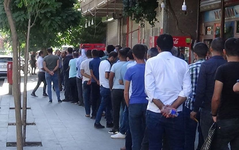 TÜİK Raporuna Göre, İşsizlik 4 Yıl Sonra Tek Haneye Düştü