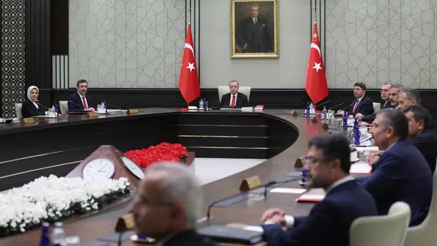 Kabine, Ekonomi Gündemi İle Toplanıyor