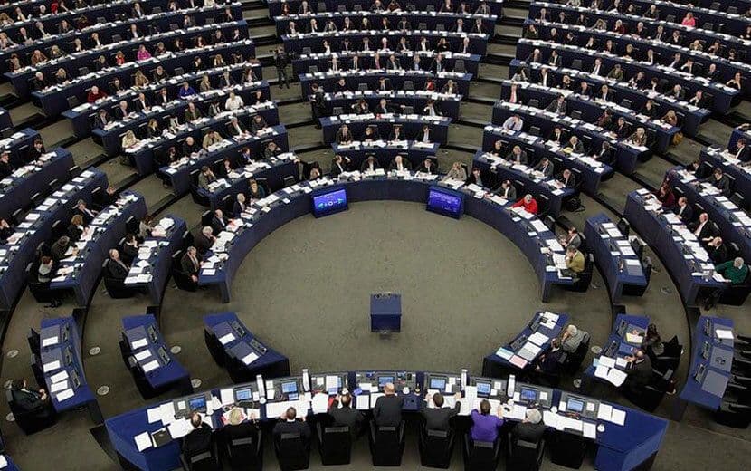 AB Türkiye’ye 70 Milyon Euroluk Yardımdan Vazgeçiyor