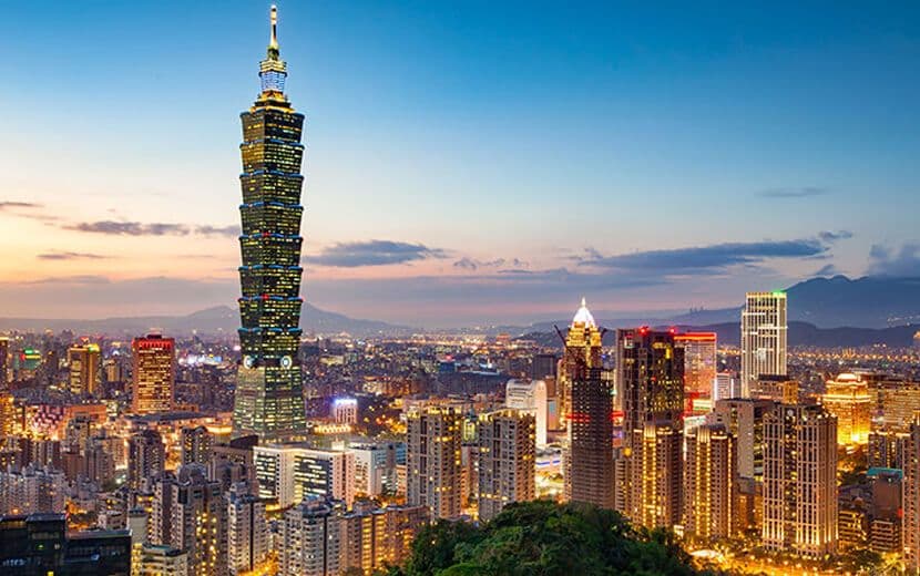 Çin, Tayvan’ı Tehdit Etti