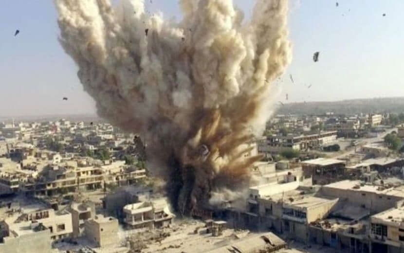 ABD Müslümanların Kutsallarına Saldırıyor: Deyrizor’da Yine Cami Vurdu