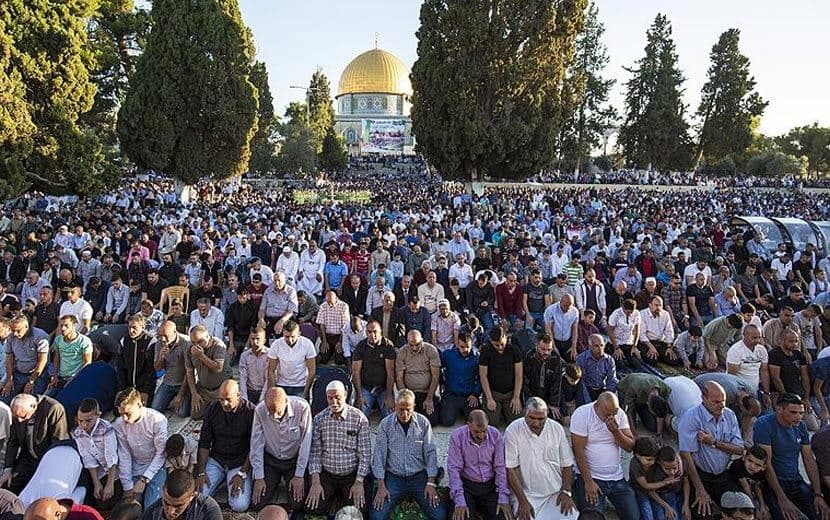 Hilafet’ten Mahrum “İslam” Dünyada En Hızlı Büyüyen “Din”