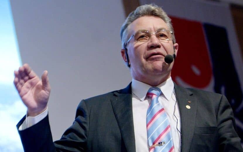 Norveçli Eski Bakana "Mültecilere Tacizden" 5 Yıl Hapis Cezası