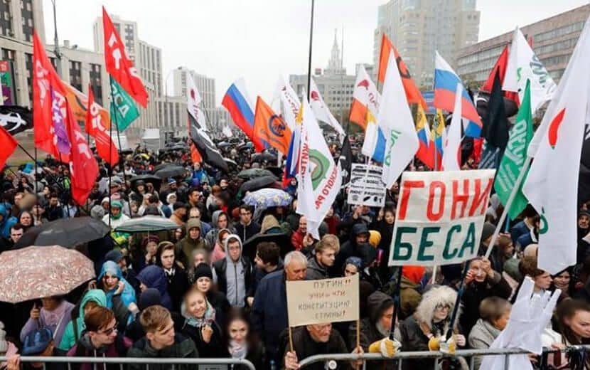 Putin’e Karşı ‘20 Bin Kişilik’ Protesto!
