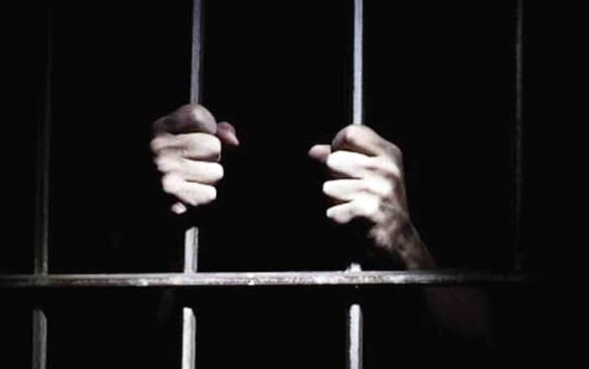 Zina Serbest, Evlenmek Yasak